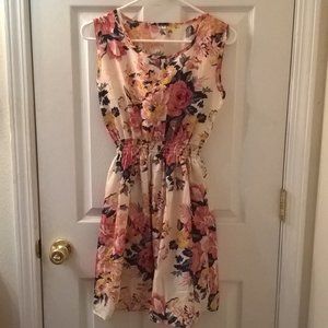 Cream colored floral sleeveless dress medium